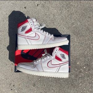 Air Jordan 1 Phantom